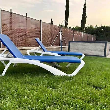 Villa Casa Privada Con Jardin, Barbacoa Y Jacuzzi En Conil De La Frontera, Cerca De Cala Puntalejo - Es-180-263 *